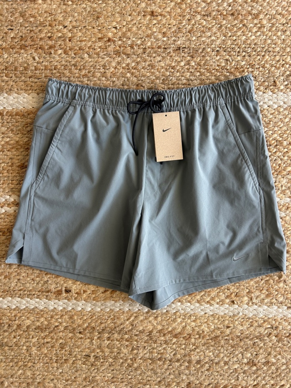 Nike NWT Men's Unlimited Dri-FIT Versatile Shorts Charcoal